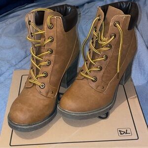 Never Worn High heel Boots — Size 8.5 Women